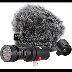 Rode VideoMic Me-L iPhone Microphone for Video (Open Box)